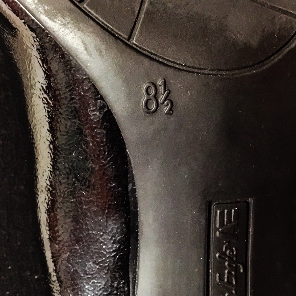 American Eagle Patent Leather Black Pumps - Picture 4 of 4